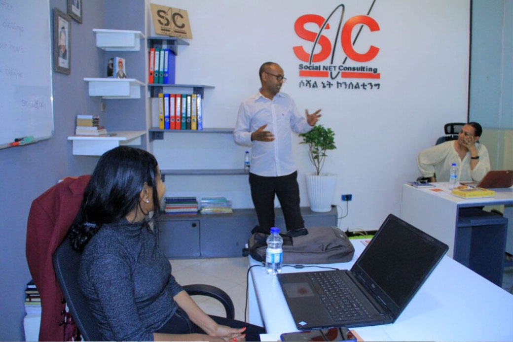 About Social Net Consulting